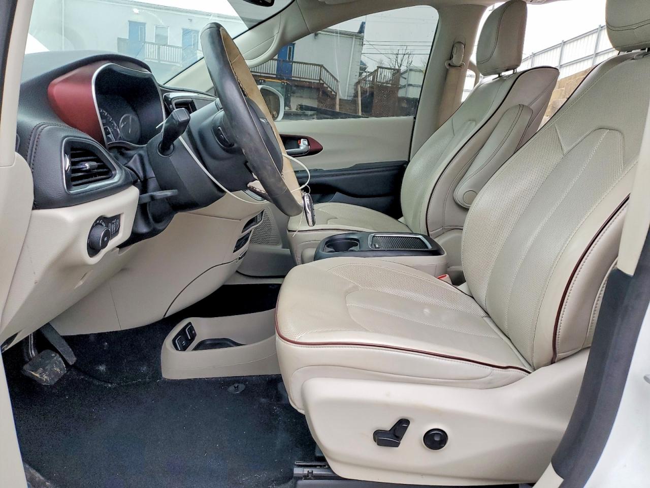 Chrysler Pacifica Limited