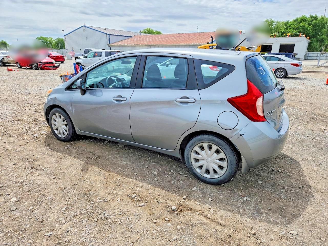 Nissan Versa S