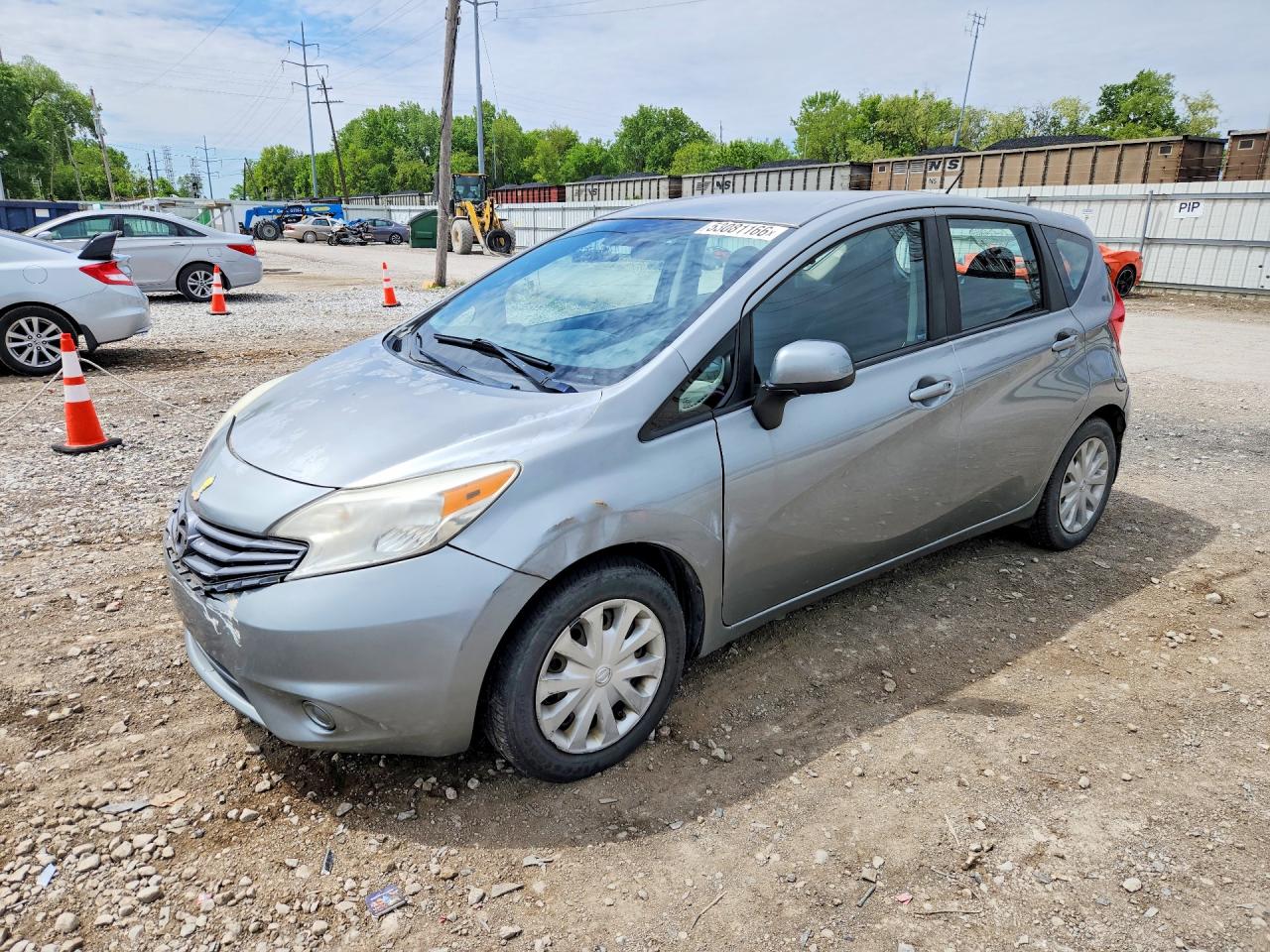 Salvage Nissan Versa Image