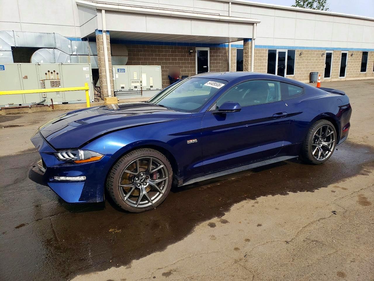 Salvage Ford Mustang Image