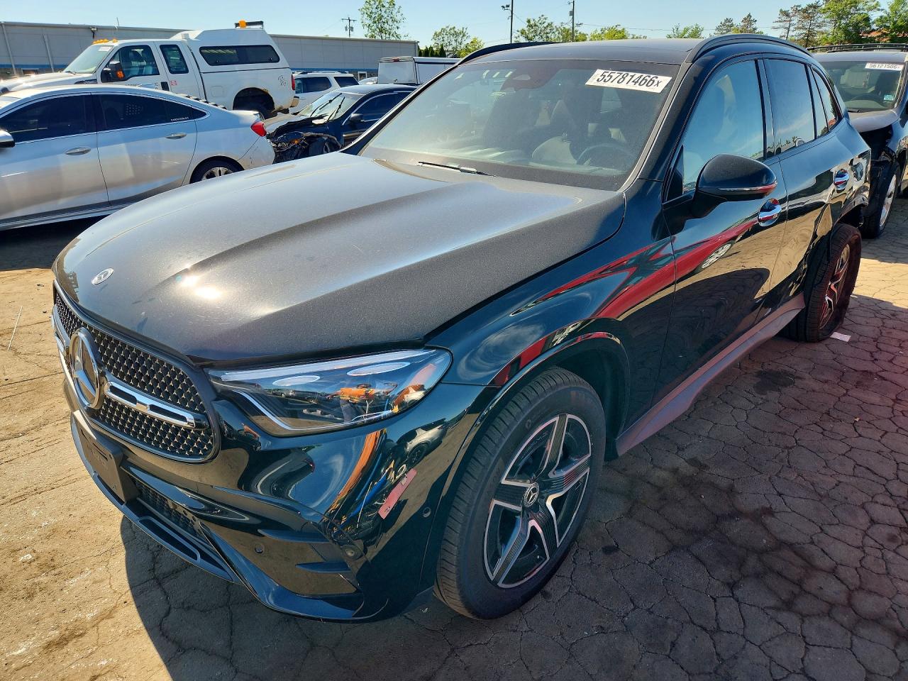 Salvage Mercedes-Benz GLC Image