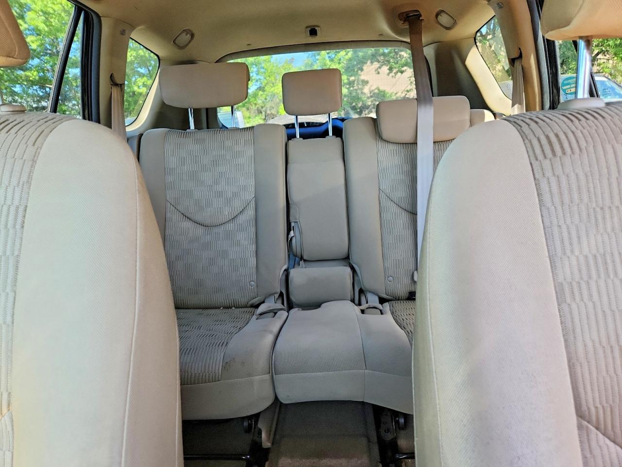 Toyota RAV4 Base