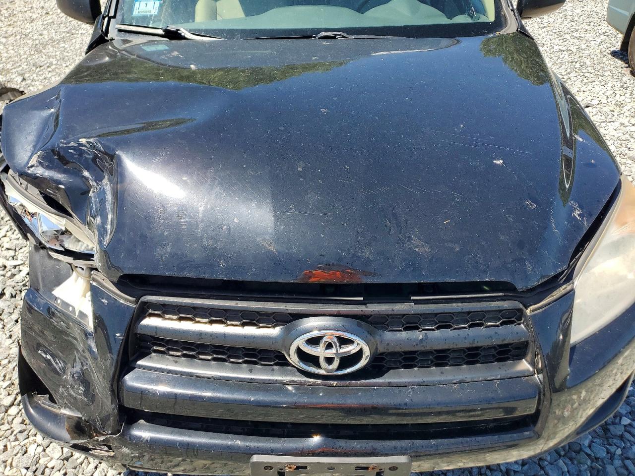 Toyota RAV4 Base