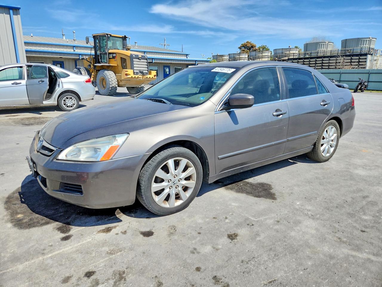 Salvage Honda Accord Image