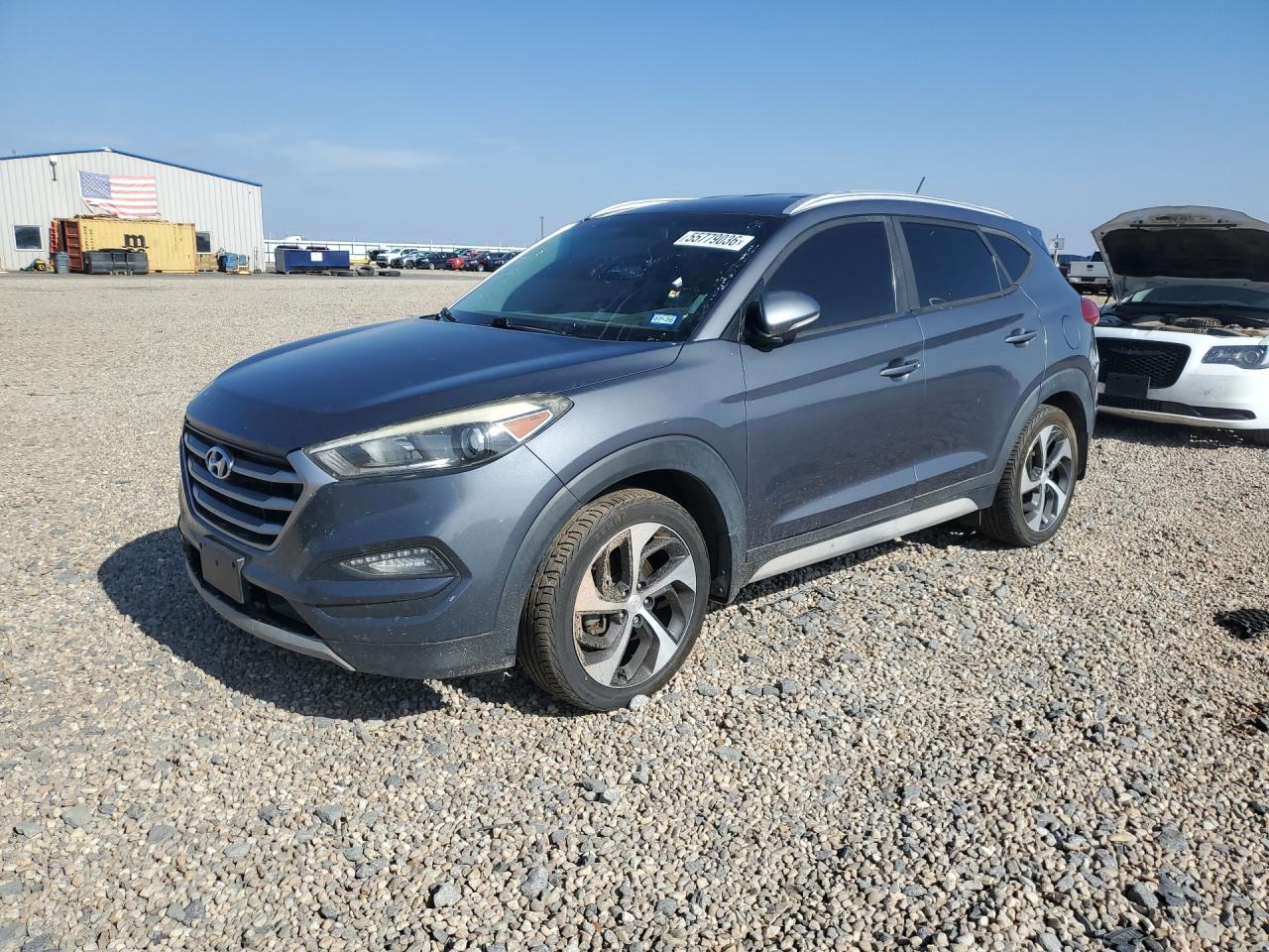 Salvage Hyundai TUCSON Image