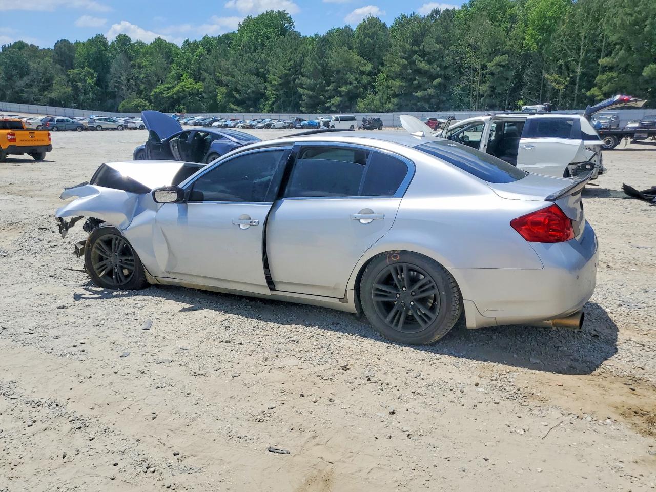INFINITI G37 Journey