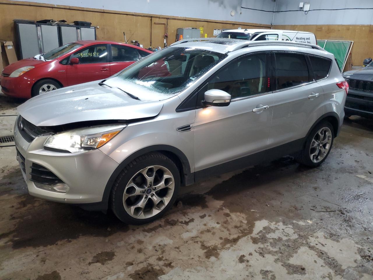 Salvage Ford Escape Image