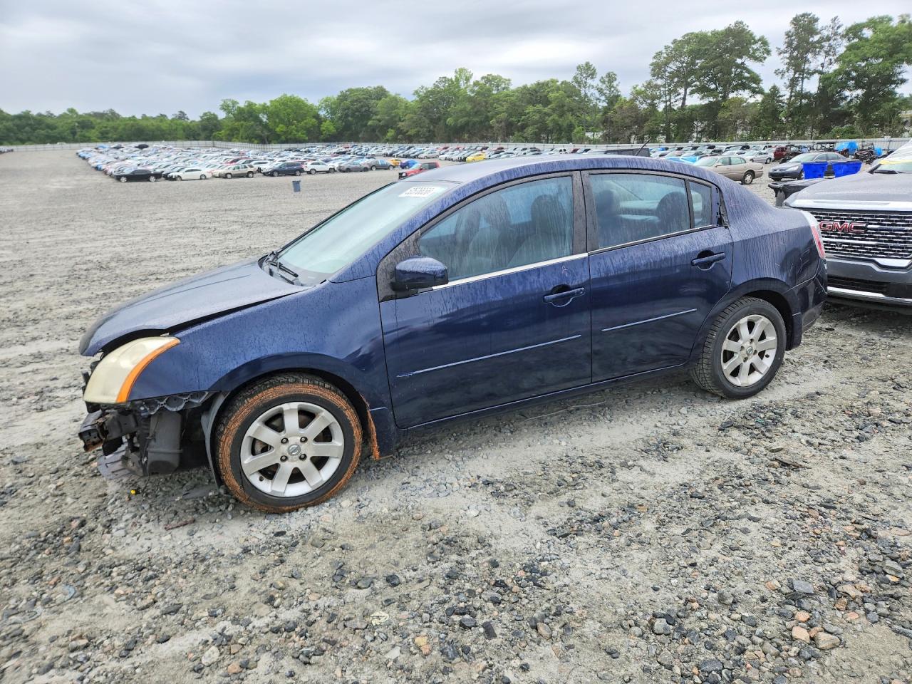Salvage Nissan Sentra Image