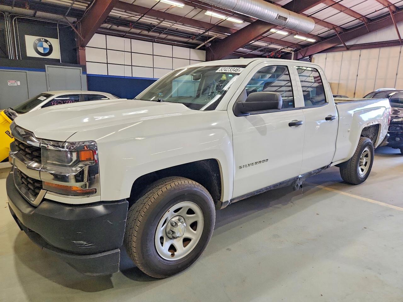 Salvage Chevrolet Silverado Image