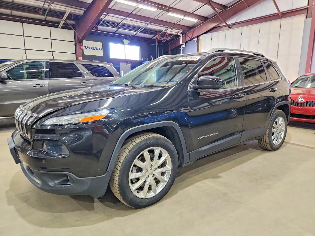 Salvage Jeep Cherokee Image