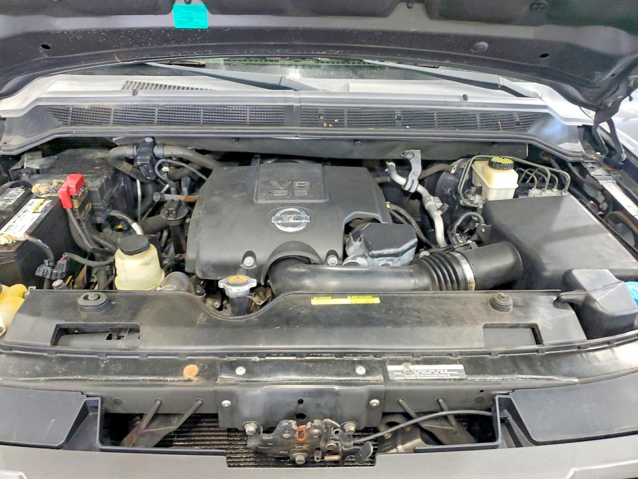 Nissan Armada Sv
