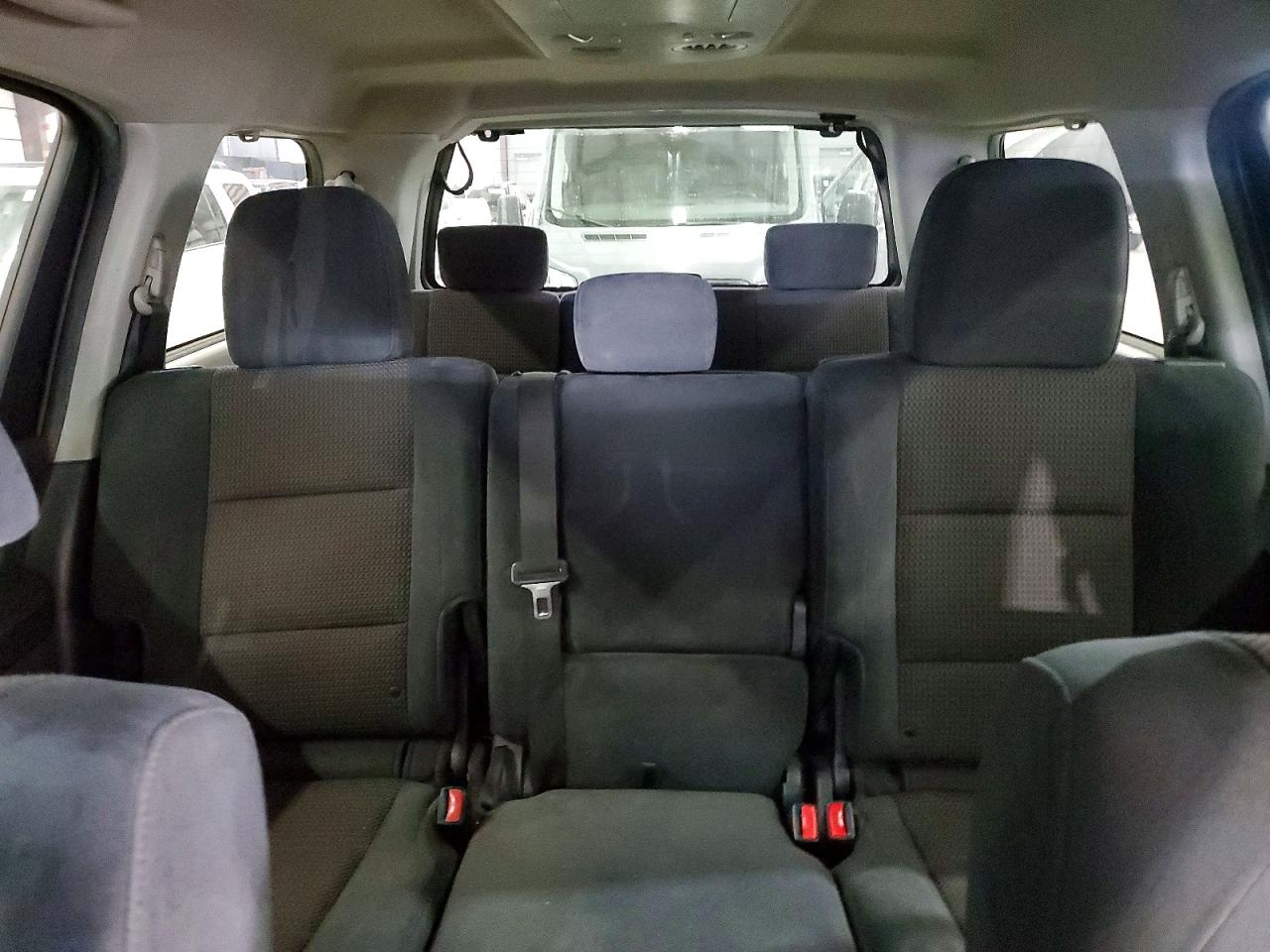 Nissan Armada Sv