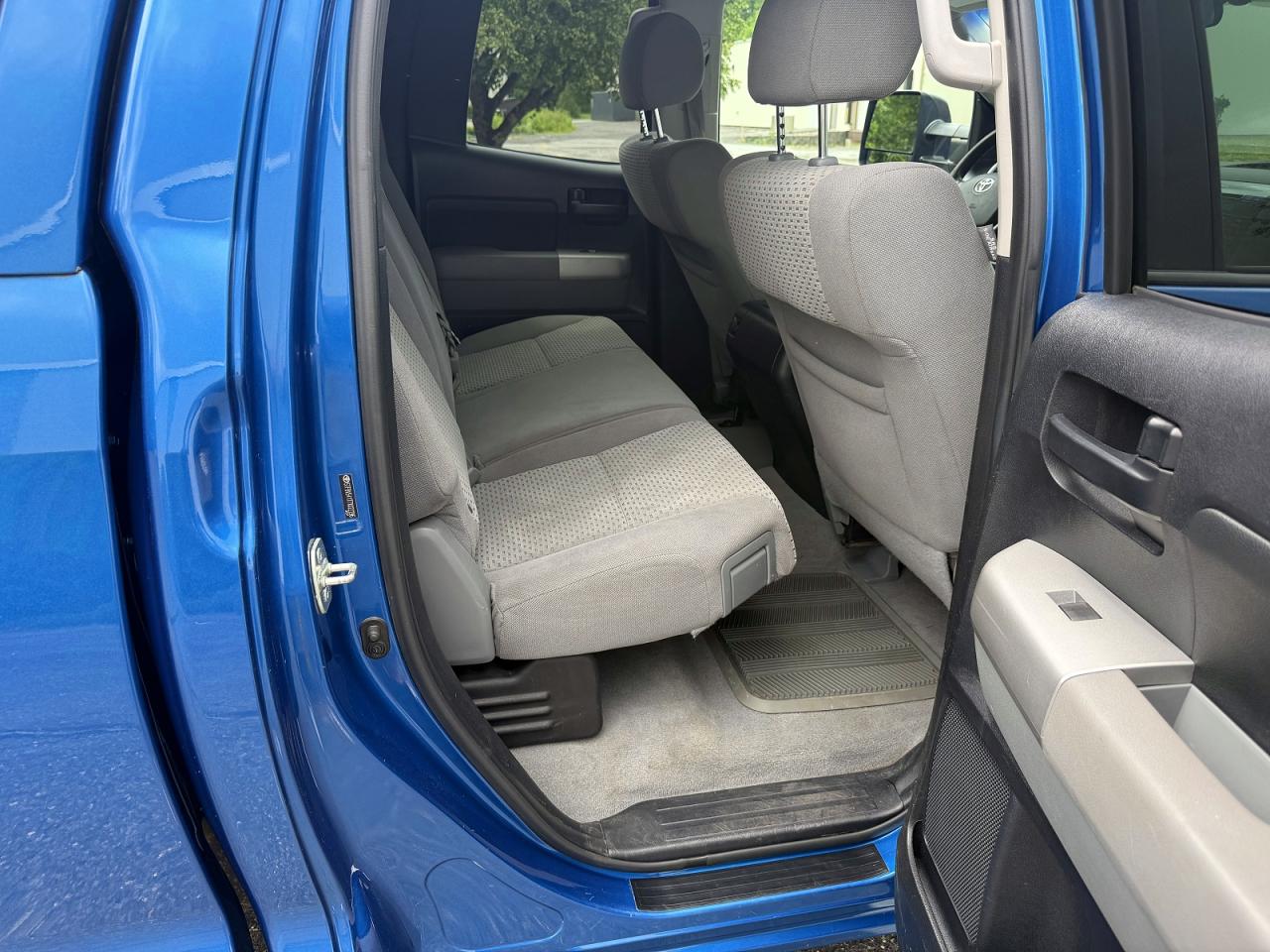 Toyota Tundra Double Cab Sr5