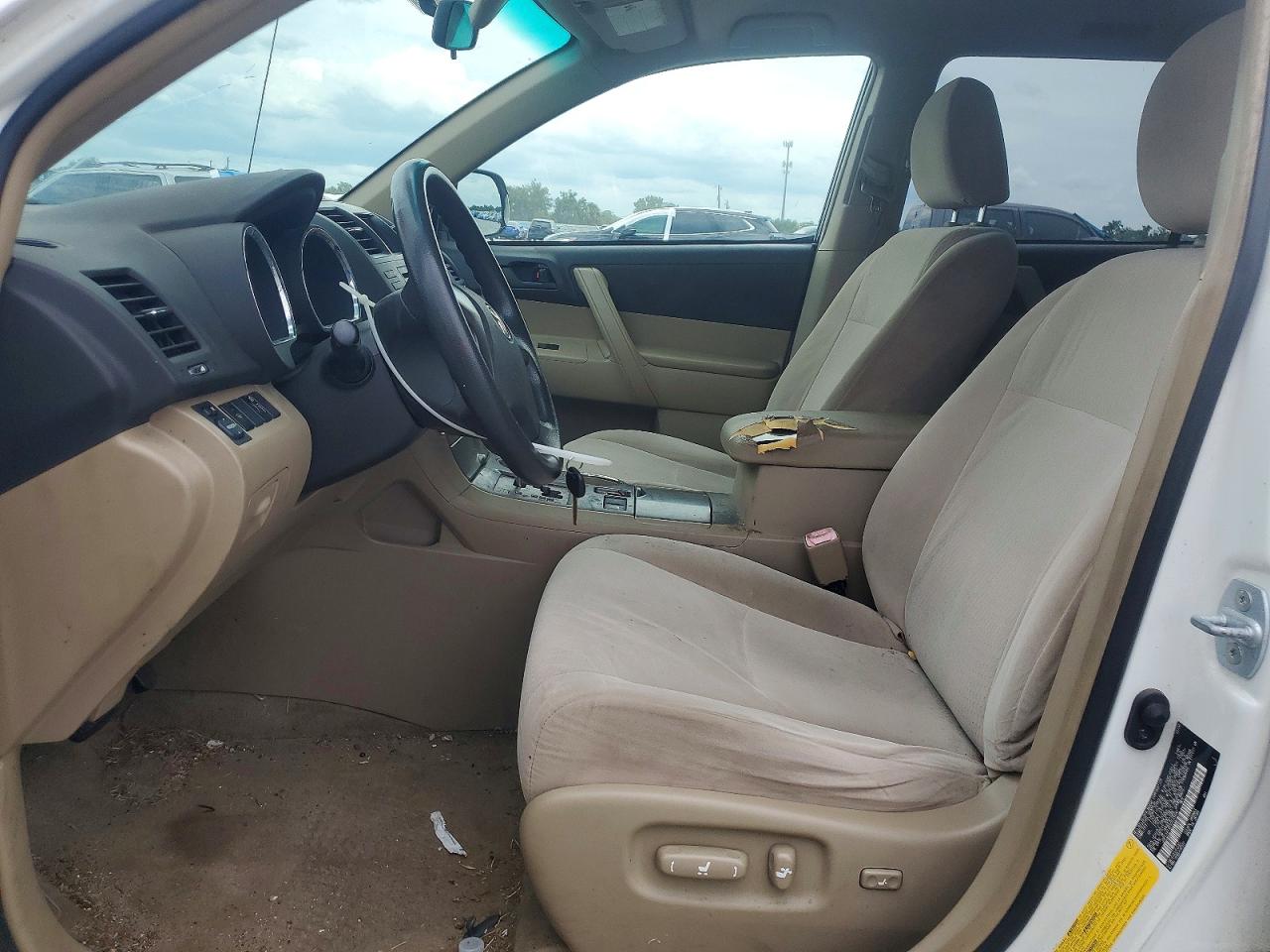 Toyota Highlander Base