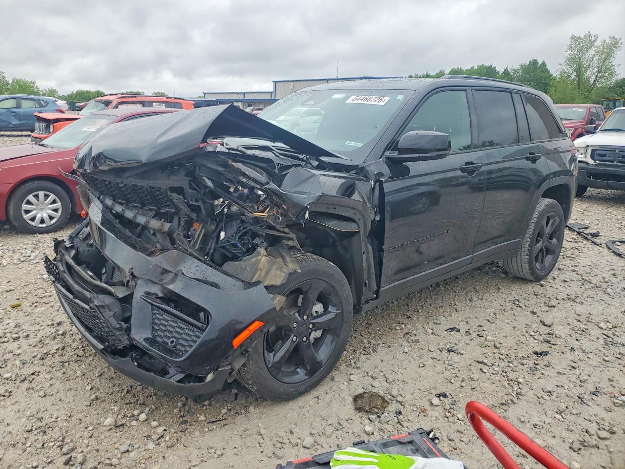 Salvage Jeep Cherokee Image