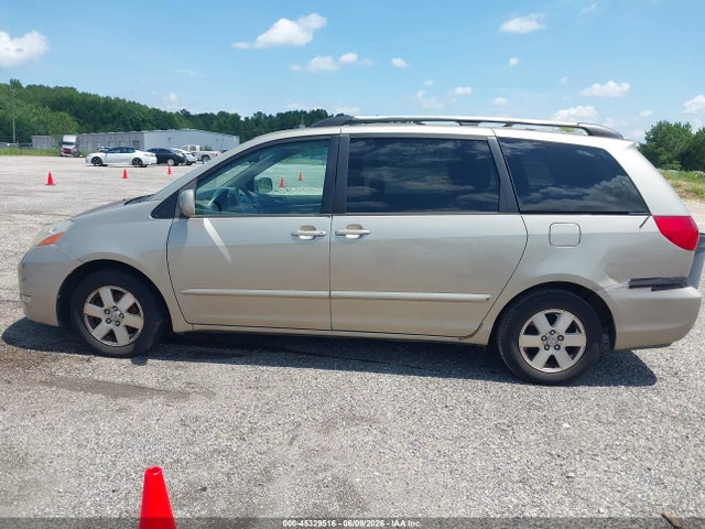 Toyota Sienna Xle