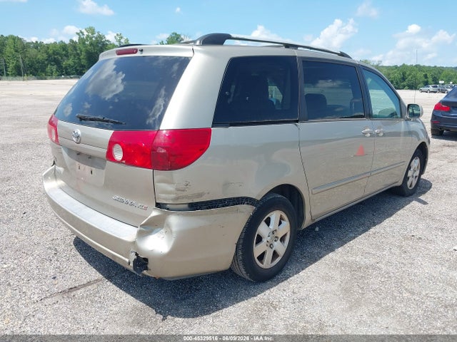 Toyota Sienna Xle