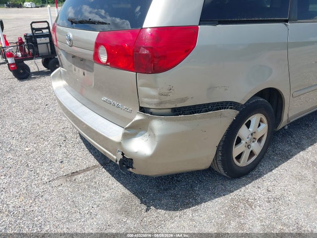 Toyota Sienna Xle