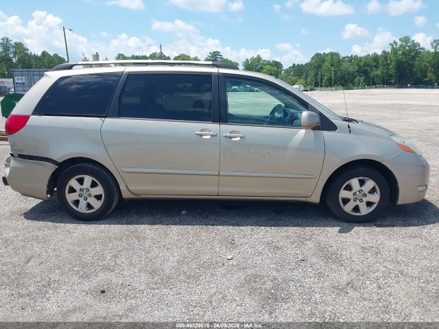 Toyota Sienna Xle