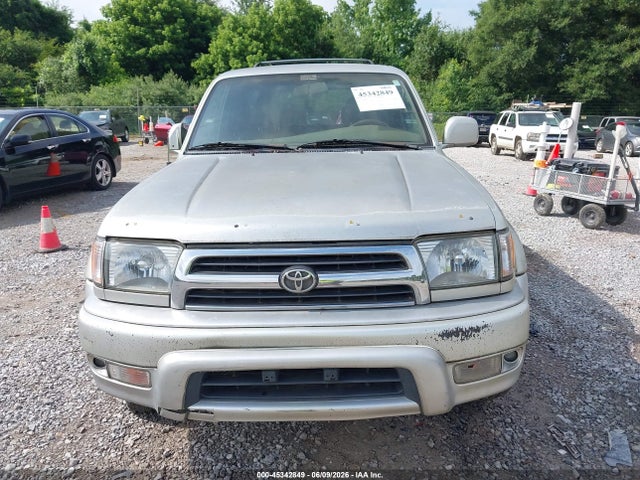 Toyota 4Runner Limited V6