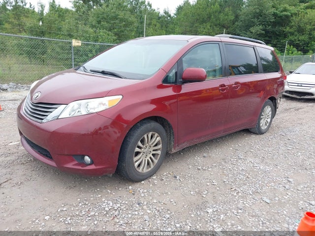 Toyota Sienna Xle V6 8 Passenger