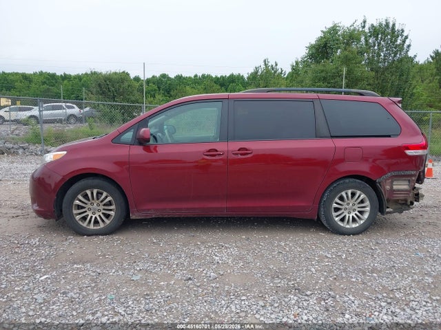 Toyota Sienna Xle V6 8 Passenger