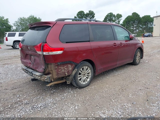 Toyota Sienna Xle V6 8 Passenger