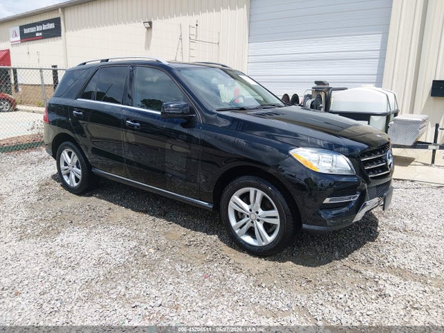 Salvage Mercedes-Benz M-Class Image