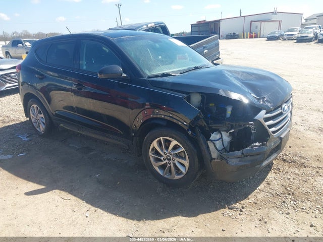 Salvage Hyundai TUCSON Image