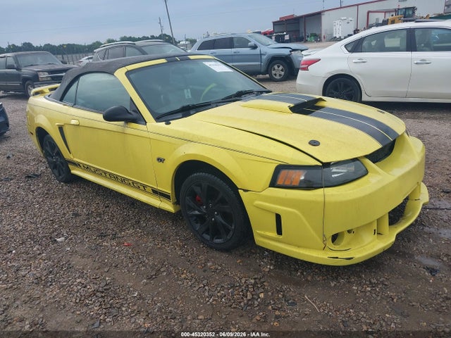Salvage Ford Mustang Image