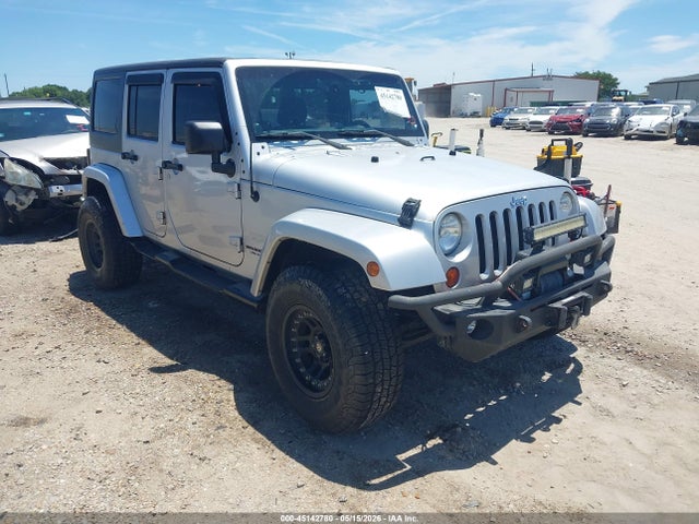 Salvage Jeep Wrangler Image