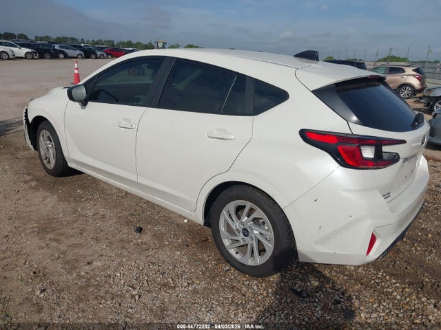 Subaru Impreza Base 5-door
