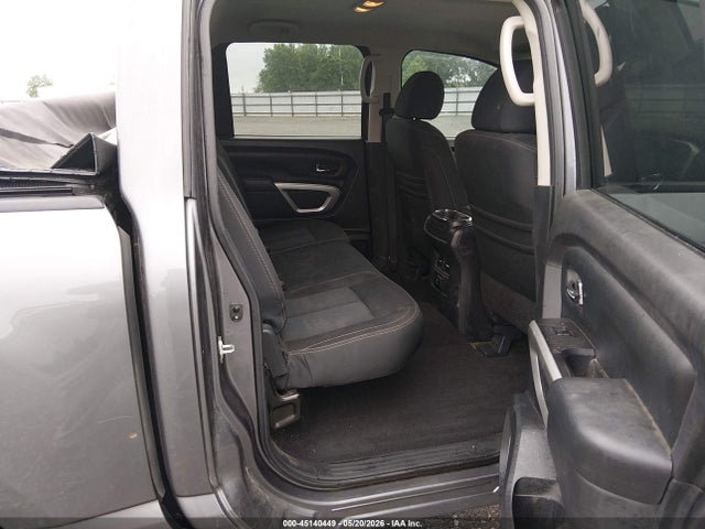 Nissan Titan Sv