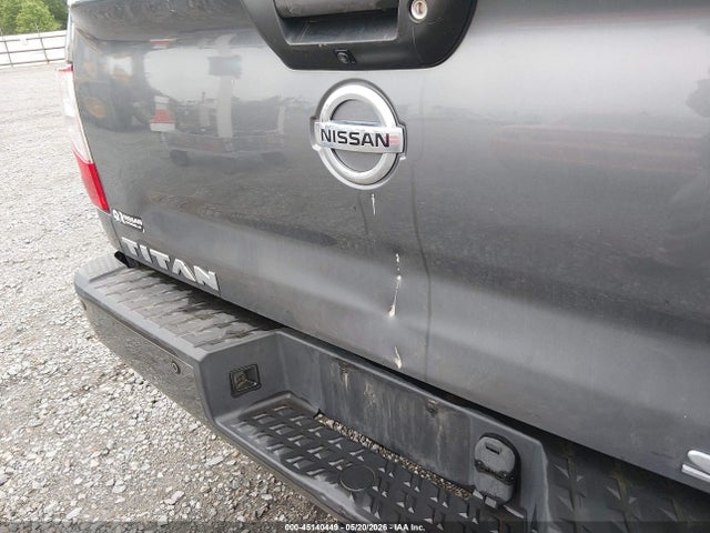 Nissan Titan Sv