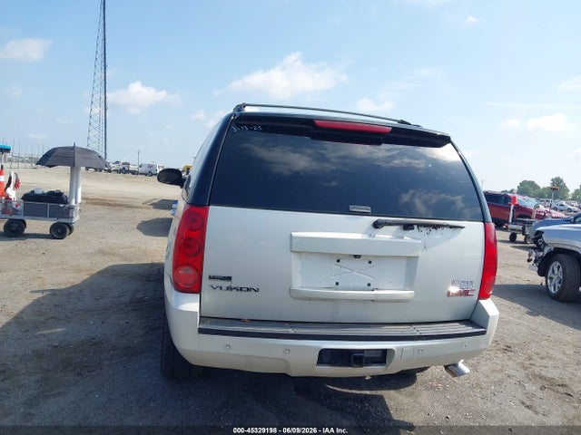 GMC Yukon Slt