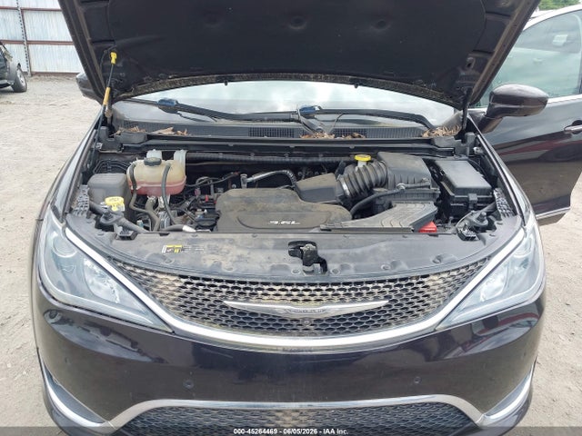 Chrysler Pacifica Touring-l Plus
