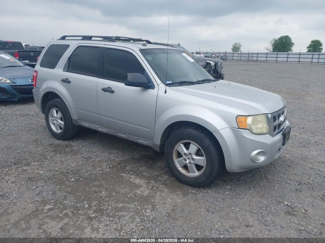 Salvage Ford Escape Image