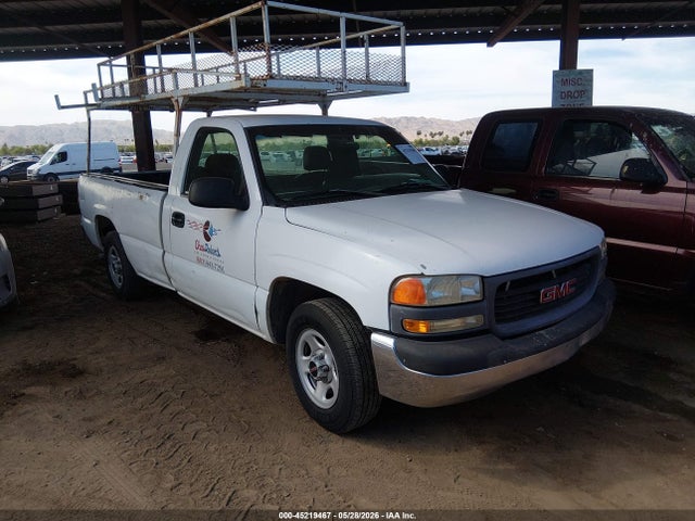 Salvage GMC Sierra 1500 Image