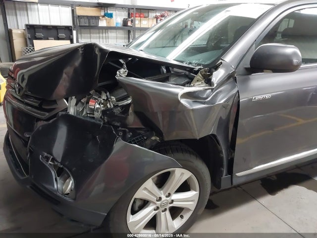 Toyota Highlander Limited V6