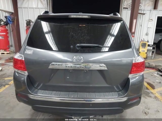 Toyota Highlander Limited V6