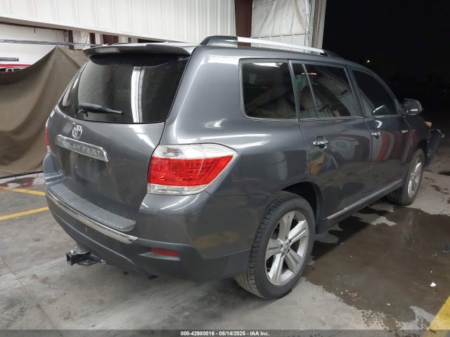 Toyota Highlander Limited V6
