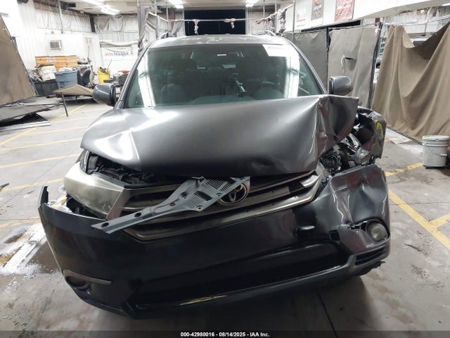 Toyota Highlander Limited V6