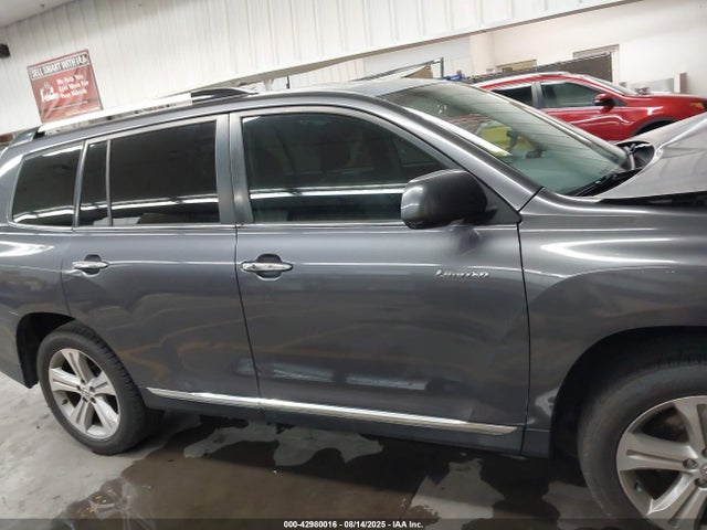 Toyota Highlander Limited V6