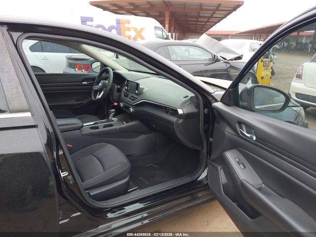 Nissan Altima S Fwd