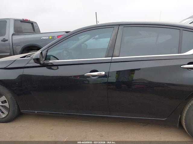 Nissan Altima S Fwd