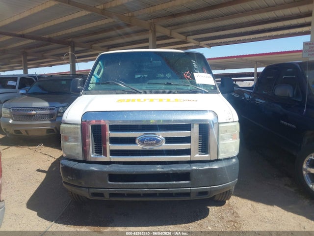Ford E-350 Xl