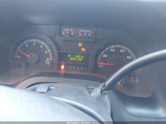 Ford E-350 Xl