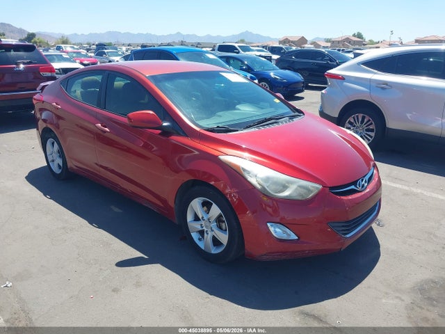 Salvage Hyundai ELANTRA Image