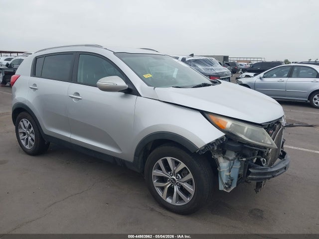 Salvage Kia Sportage Image
