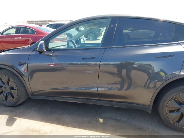 Tesla Model Y Long Range Dual Motor Rear-wheel Drive